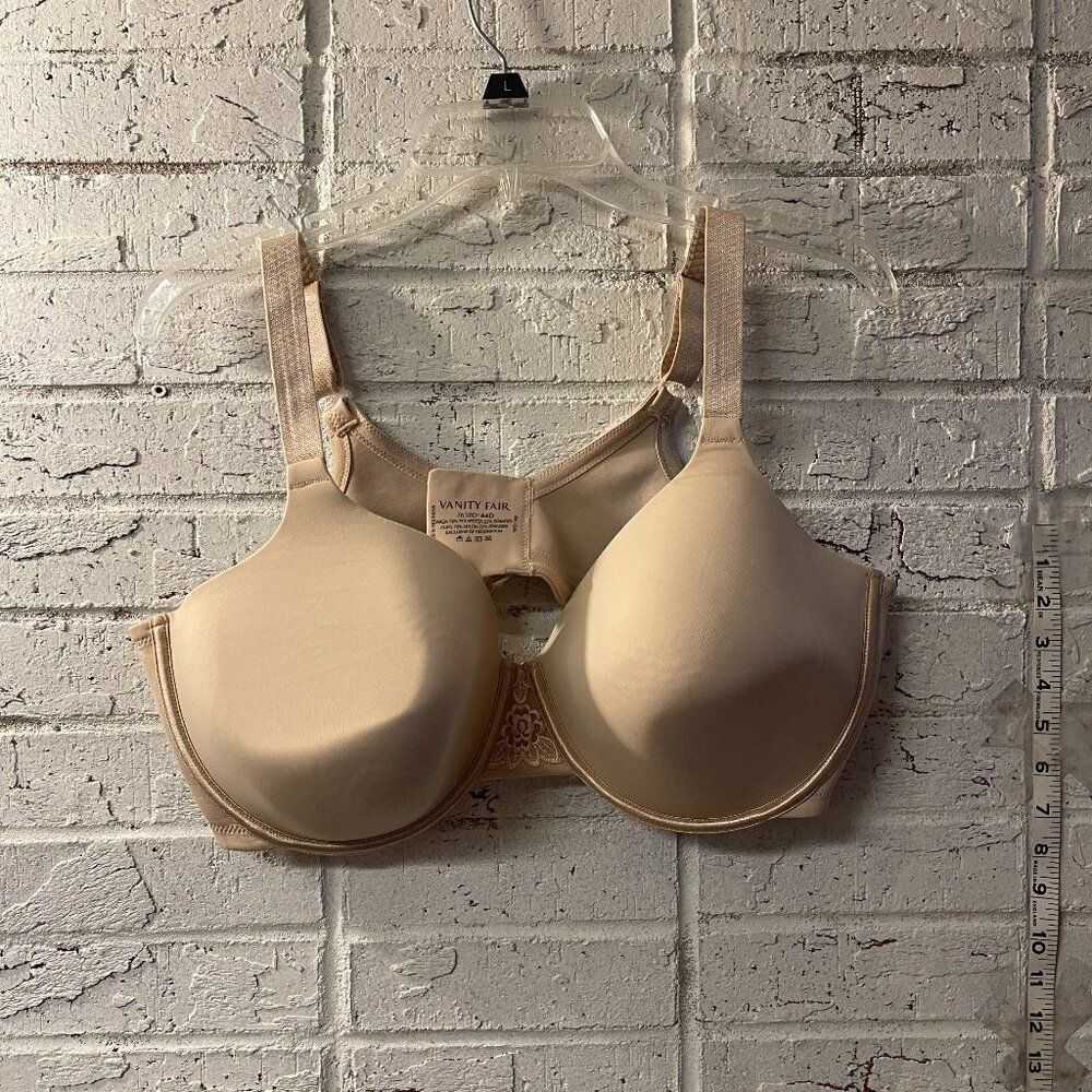 Vanity Fair Full Coverage Underwire Bra 76380 - Size 44D Beige Nude Lace